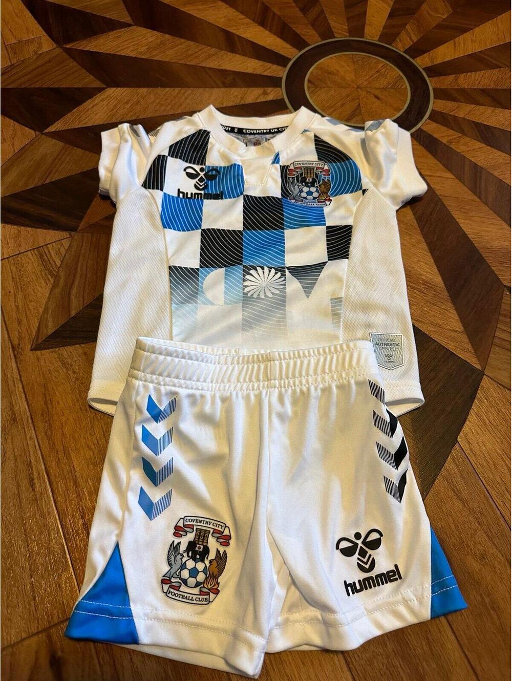 Coventry City Youth Uniform Size 6-12